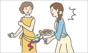 配偶者が立食パーティーでトレーに乗せていた食事をこぼし、他人のドレスを汚した